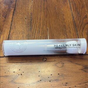 Heavenly Skin Complexion Brush
